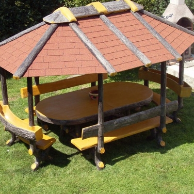 GAZEBO OVALE in FINTO LEGNO