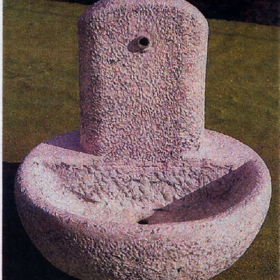 Fontana Bocciardata a Colonna