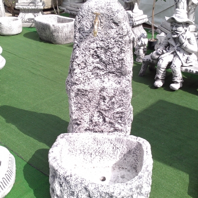 FONTANA PIETRA