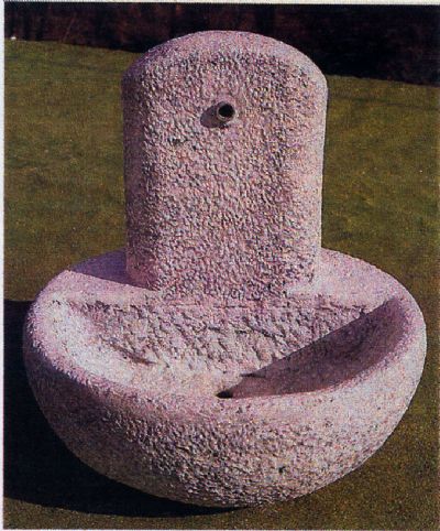 Fontana Bocciardata a Colonna